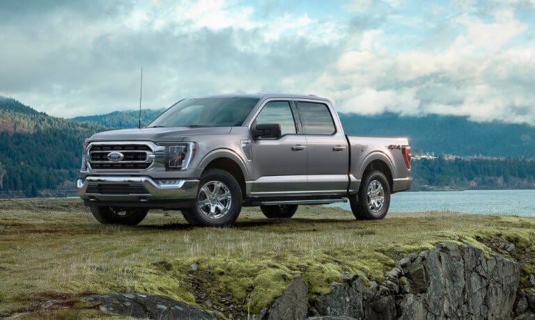 2022 Ford F-150 exterior scenic overlook of lake