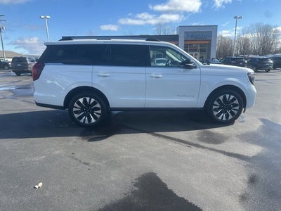 2026 Ford Expedition Platinum®
