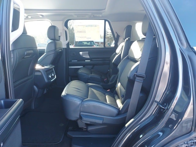 2025 Ford Expedition Platinum®