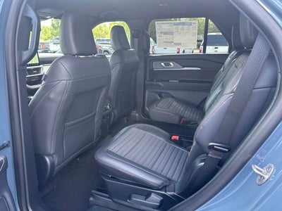2027 Ford Explorer 4-Door 4DR 4WD ST-LINE