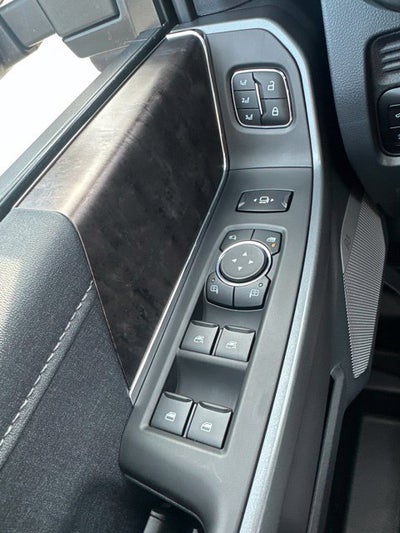 2027 Ford Super Duty F-250® Lariat®