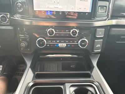 2027 Ford Super Duty F-350® Lariat®