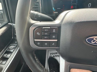 2027 Ford Super Duty F-350® Lariat®