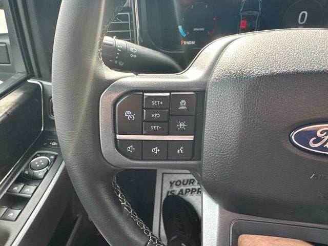 2027 Ford Super Duty F-350® Lariat®