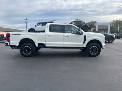 2027 Ford Super Duty F-350® Lariat®