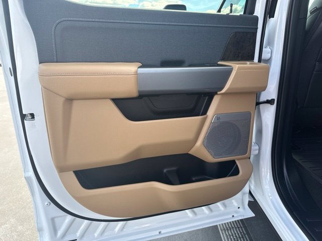 2027 Ford F-450SD Lariat DRW