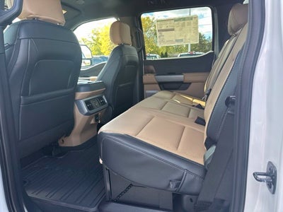 2027 Ford F-450SD Lariat DRW
