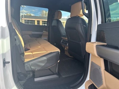 2027 Ford F-450SD Lariat DRW