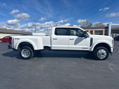 2027 Ford F-450SD Lariat DRW