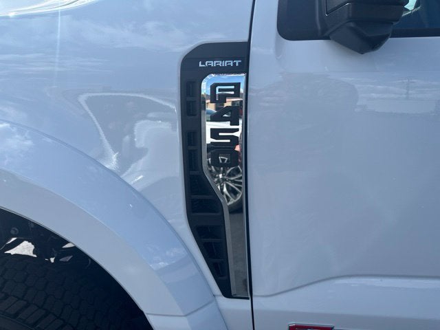 2027 Ford F-450SD Lariat DRW