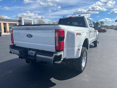 2027 Ford F-450SD Lariat DRW