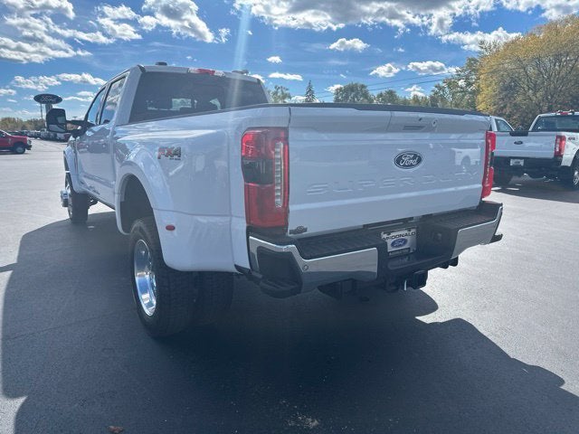 2027 Ford F-450SD Lariat DRW