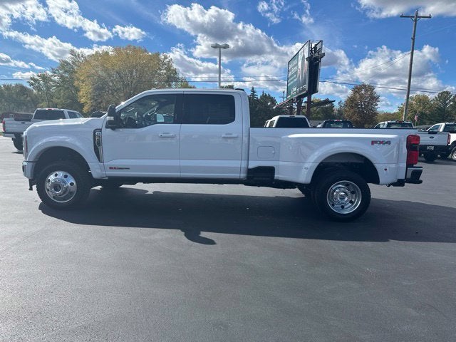 2027 Ford F-450SD Lariat DRW