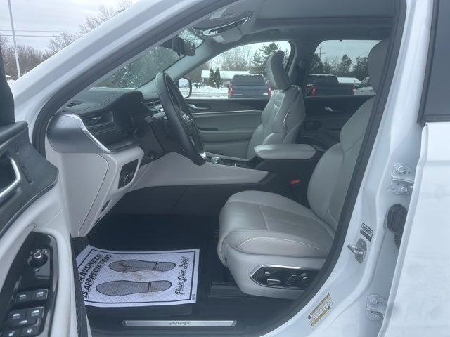 2022 Jeep Grand Cherokee Overland