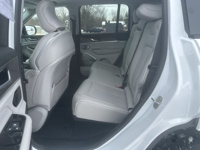 2022 Jeep Grand Cherokee Overland