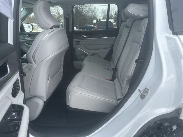 2022 Jeep Grand Cherokee Overland