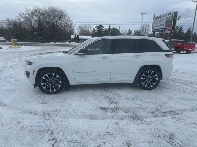 2022 Jeep Grand Cherokee Overland