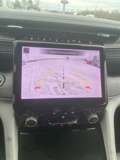 2022 Jeep Grand Cherokee Overland