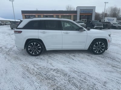 2022 Jeep Grand Cherokee Overland