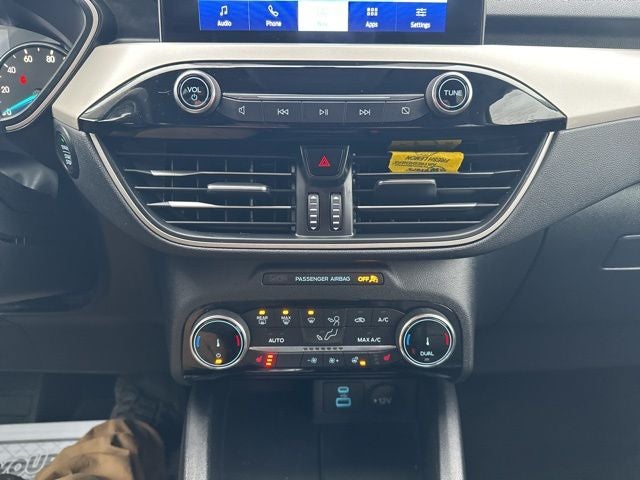 2022 Ford Escape Hybrid SE