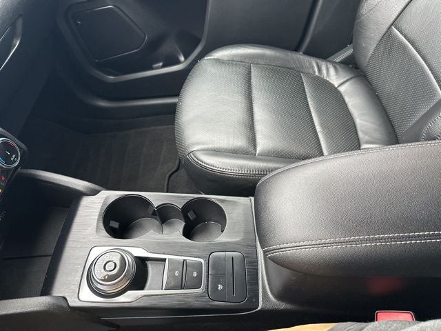 2022 Ford Escape Hybrid SE