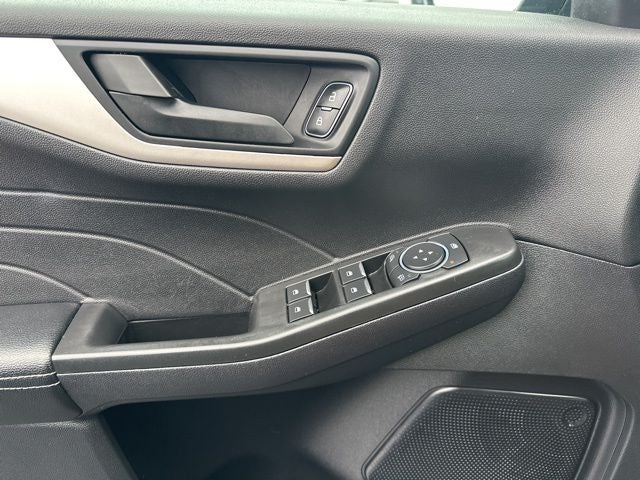 2022 Ford Escape Hybrid SE