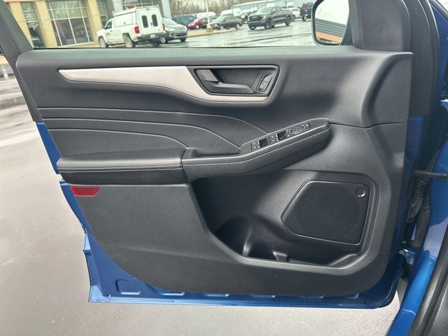 2022 Ford Escape Hybrid SE