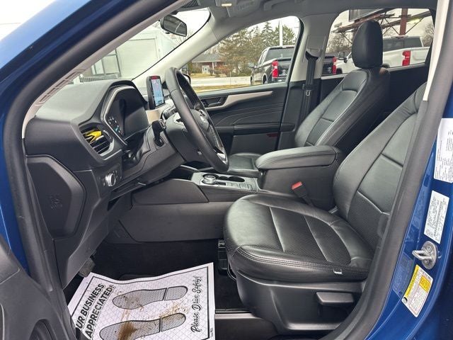 2022 Ford Escape Hybrid SE