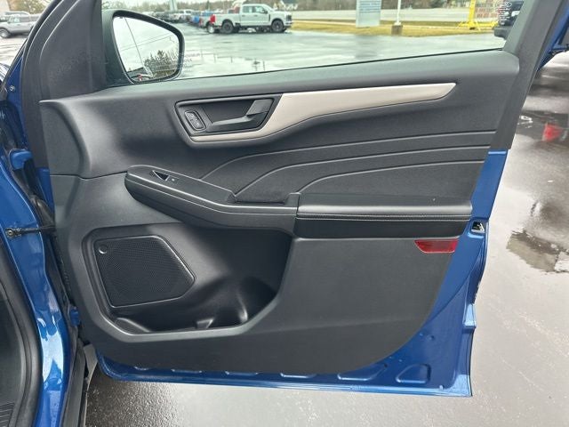 2022 Ford Escape Hybrid SE