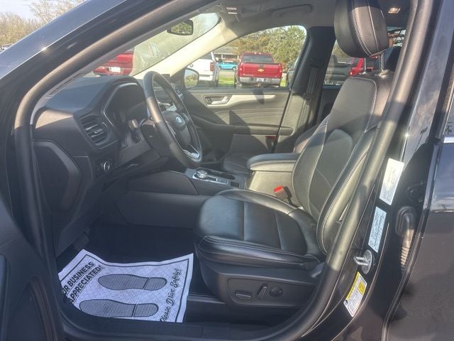 2025 Ford Escape Platinum