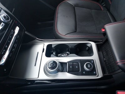 2024 Ford Explorer ST-Line