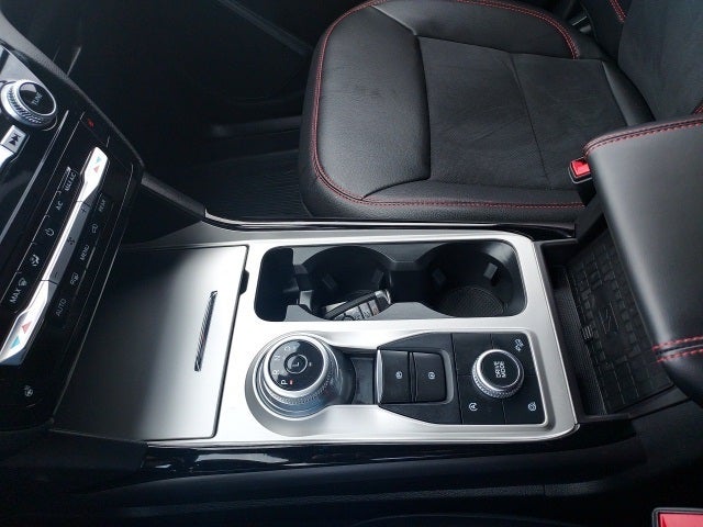 2024 Ford Explorer ST-Line