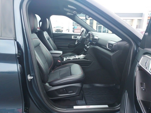 2024 Ford Explorer ST-Line