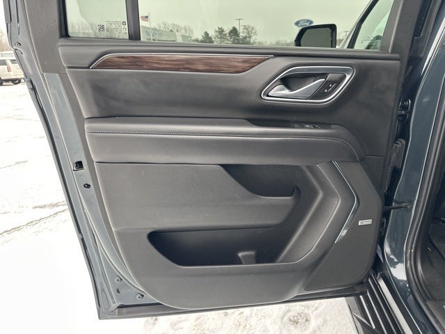 2022 Chevrolet Suburban LT