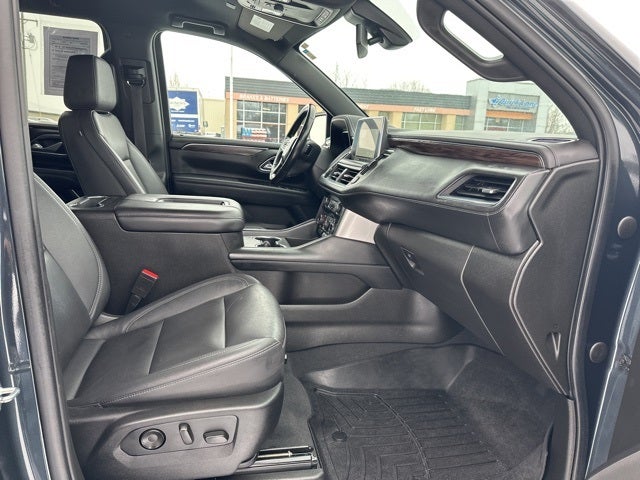 2022 Chevrolet Suburban LT