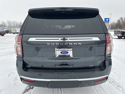 2022 Chevrolet Suburban LT
