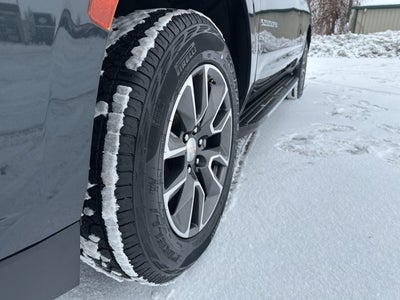 2022 Chevrolet Suburban LT