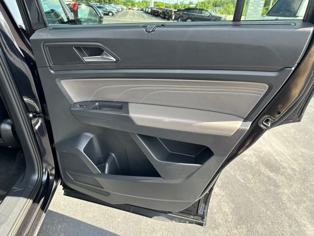 2023 Volkswagen Atlas 2.0T SE