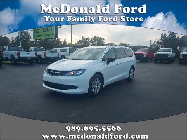 2024 Chrysler Voyager