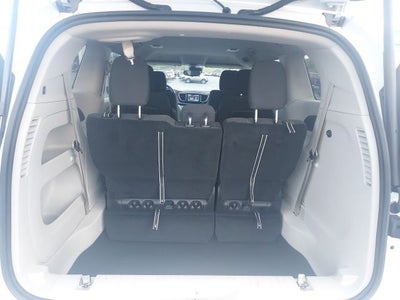 2024 Chrysler Voyager LX