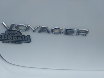 2024 Chrysler Voyager LX