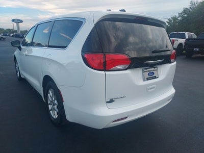 2024 Chrysler Voyager LX