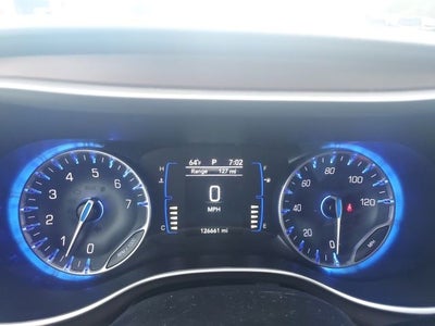 2024 Chrysler Voyager LX