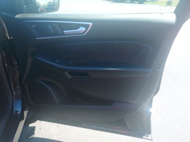 2023 Ford Edge ST