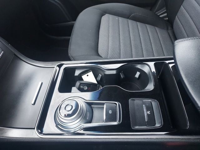 2020 Ford Edge SE