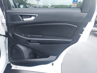 2020 Ford Edge SE