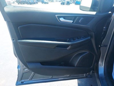 2023 Ford Edge SE