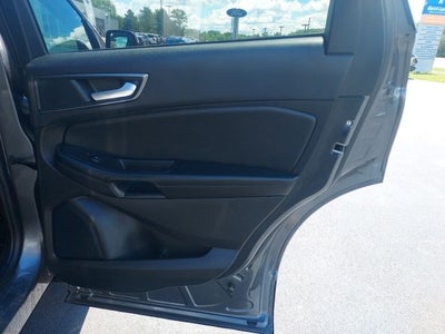 2023 Ford Edge SE