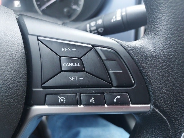 2023 Nissan Versa 1.6 SV