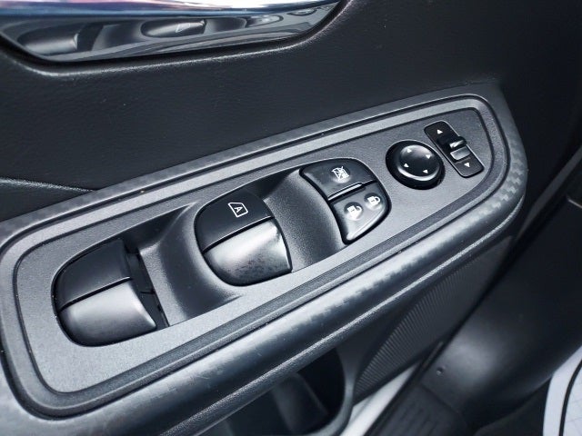 2023 Nissan Versa 1.6 SV